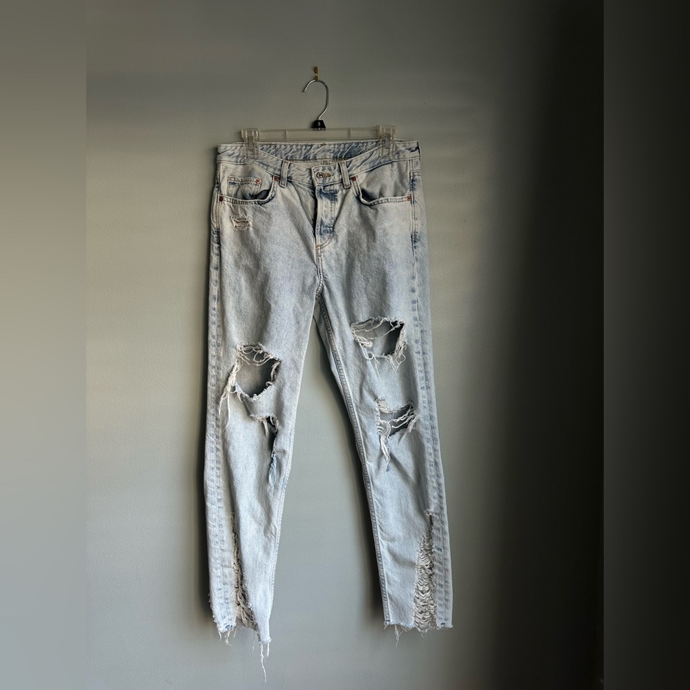 Denim ripped boyfriend jeans